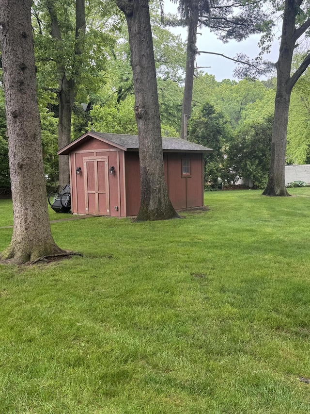 371 Waukazoo Dr, Holland, MI 49424 - view of shed