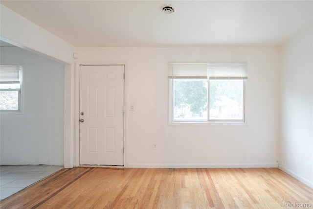 16131 Lenore, Detroit, MI 48219 - spare room featuring light wood-style floors and baseboards