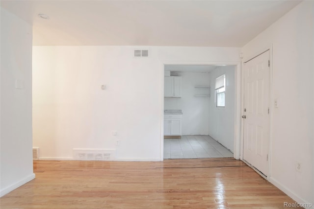 16131 Lenore, Detroit, MI 48219 - spare room featuring light wood-style floors and baseboards