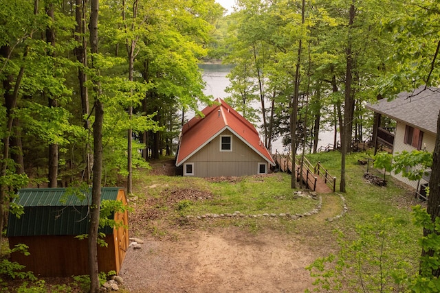 6387 N Larson Rd, Fountain, MI 49410 - view of yard with a water view