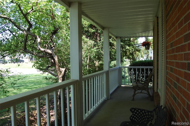6560 Perham Dr, West Bloomfield, MI 48322 - view of covered porch