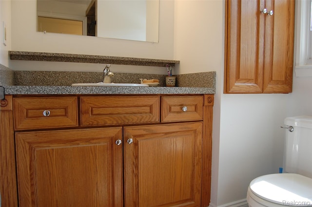 6560 Perham Dr, West Bloomfield, MI 48322 - bathroom with vanity
