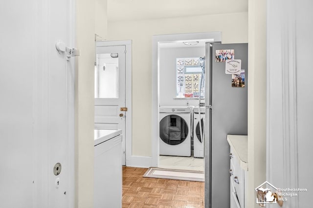 448 Borgess Ave, Monroe, MI 48162 - laundry room with washing machine and clothes dryer