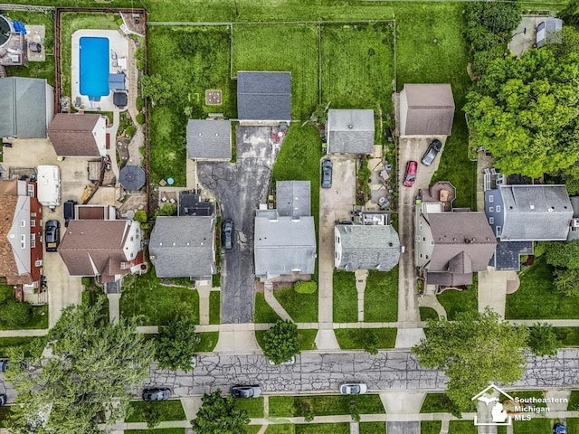 448 Borgess Ave, Monroe, MI 48162 - aerial view of property and surrounding area featuring a pool and nearby suburban area