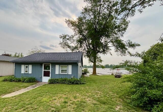 824 N Werners Landing Dr, Bronson, MI 49028 - bungalow-style home featuring a front yard