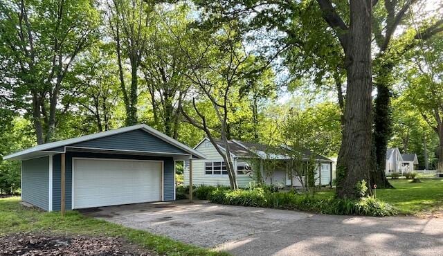 6820 Cherry St, Coloma, MI 49038 - photo 1