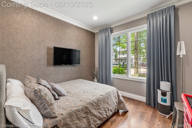 742 Emmons Ave, Birmingham, MI 48009 - bedroom featuring wood finished floors, ornamental molding, multiple windows, baseboards, and recessed lighting
