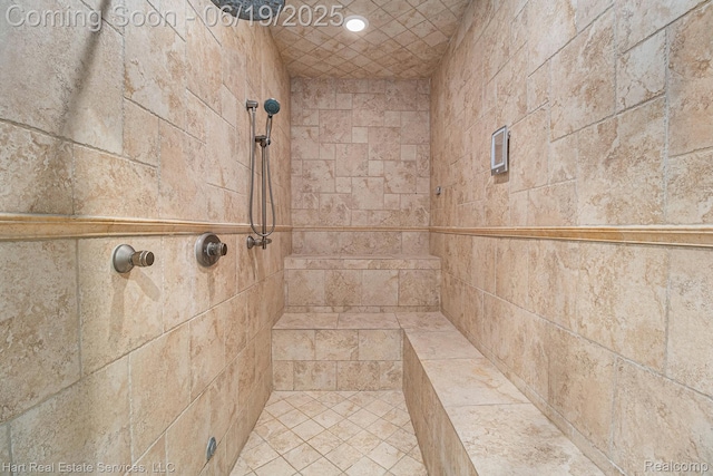 11384 Scarborough Dr, Shelby Twp, MI 48315 - full bath with tiled shower