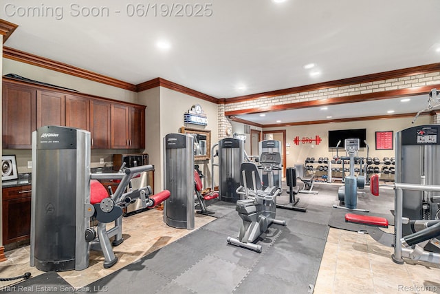 11384 Scarborough Dr, Shelby Twp, MI 48315 - exercise room featuring recessed lighting, water heater, and crown molding
