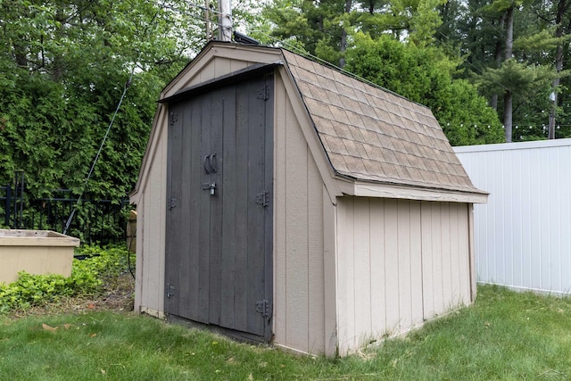 4680 Pinehaven Dr, Saginaw, MI 48638 - view of shed