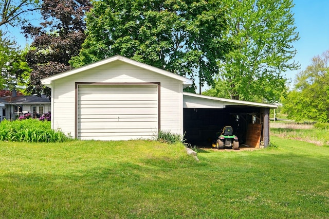 2877 Bessemer Rd, Coloma, MI 49038 - garage featuring a garage