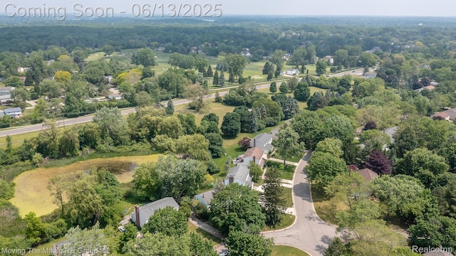 5590 Bayswater Rd, West Bloomfield, MI 48322 - bird's eye view of a heavily wooded area