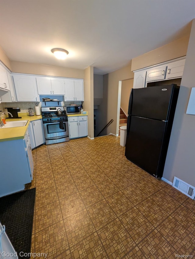32712 Columbus Dr, Warren, MI 48088 - photo 3