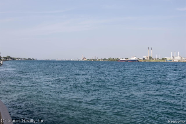 105 Gratiot Blvd, Marysville, MI 48040 - water view