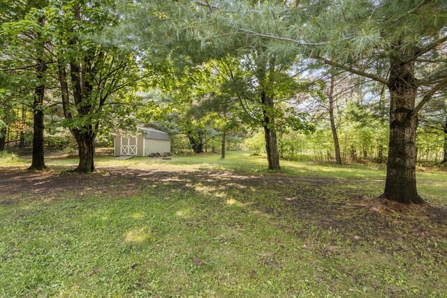 11961 Stone Circle Dr, Kewadin, MI 49648