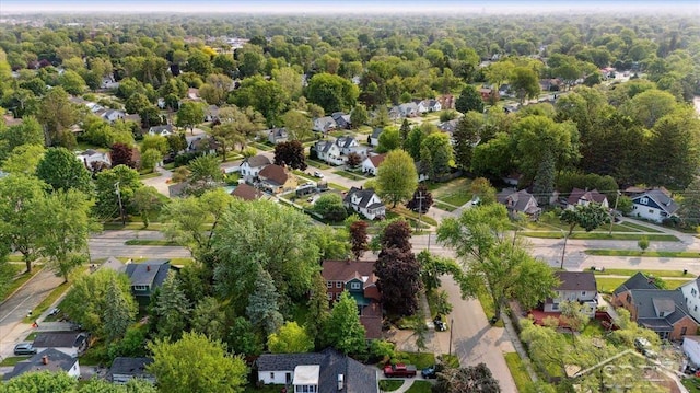 2505 Court St, Saginaw, MI 48602 - aerial view of property and surrounding area featuring nearby suburban area