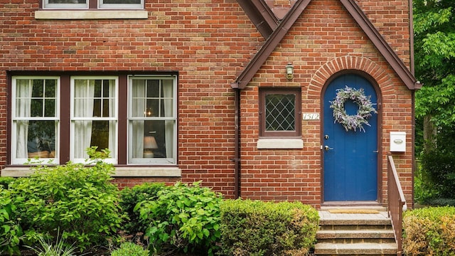 1512 Shadford Rd, Ann Arbor, MI 48104 - entrance to property featuring brick siding