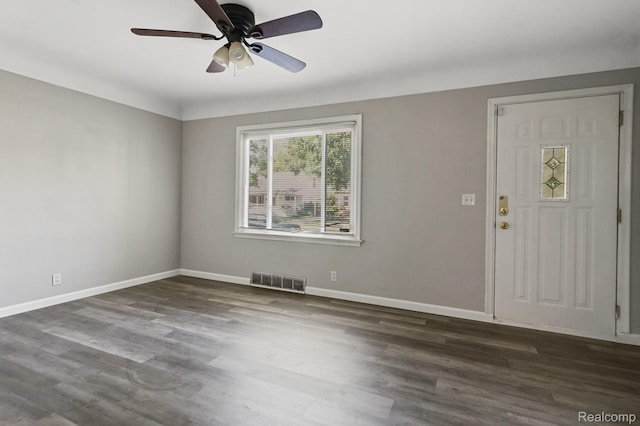 1621 Greenbrook Ln, Flint, MI 48507 - foyer entrance featuring wood finished floors and a ceiling fan