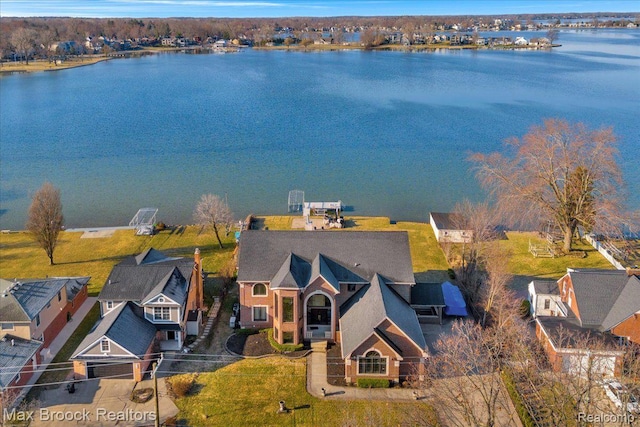 985 James K Blvd, Pontiac, MI 48341 - view of subject property featuring a large body of water