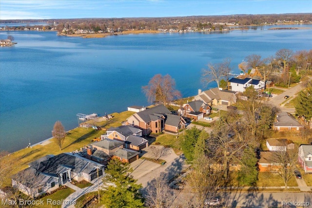 985 James K Blvd, Pontiac, MI 48341 - view of property location featuring nearby suburban area and a large body of water