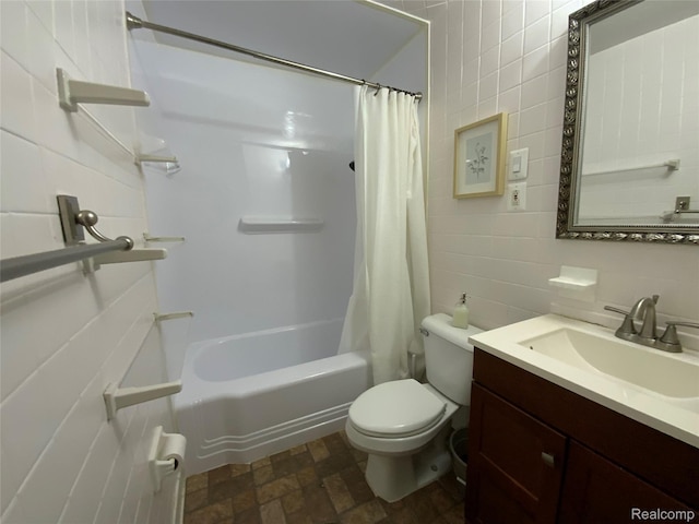 3255 Goodrich St, Ferndale, MI 48220 - bathroom with tile walls, shower / bath combo, vanity, and backsplash