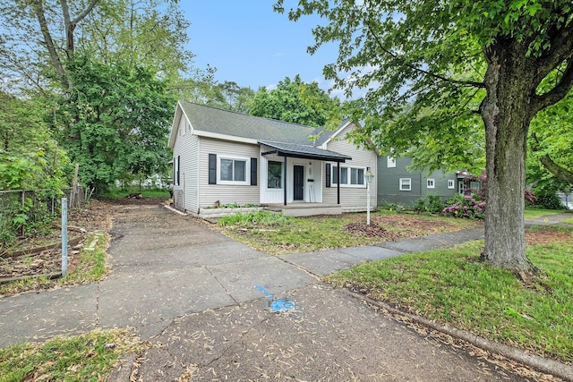 2021 Miner Ave, Muskegon, MI 49441 - photo 2