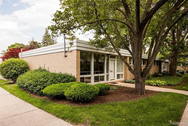 1510 Chateaufort, Detroit, MI 48207 - photo 1