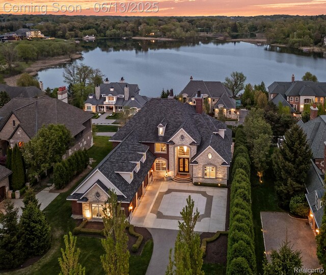 2750 Turtle Bluff Dr, Bloomfield Hills, MI 48302 - view from above of property with a nearby body of water