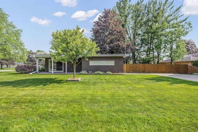 1449 Sauk Ln, Saginaw, MI 48638 - view of front of house