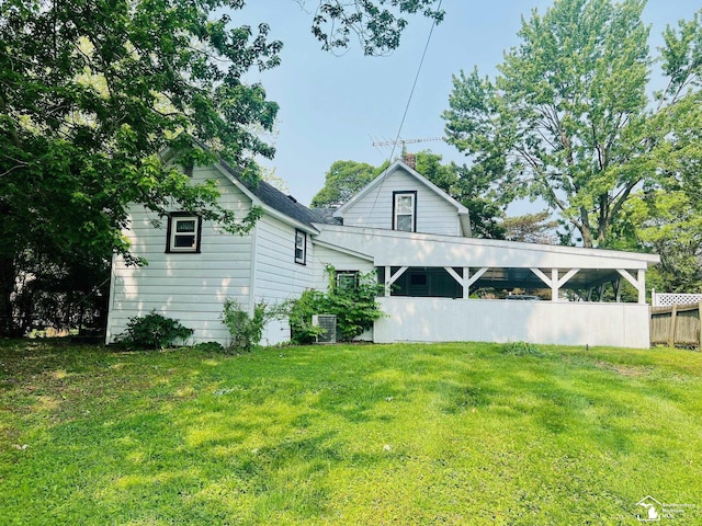 3421 3rd St, Trenton, MI 48183 - view of back of property