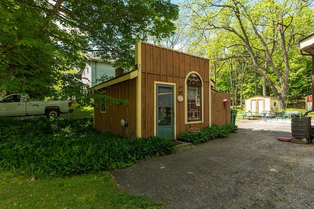 8425 Parshallville Rd, Fenton, MI 48430 - view of shed