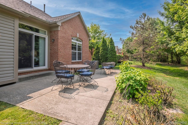 400 Cherry Grove Rd, Canton, MI 48188 - view of patio / terrace with outdoor dining space