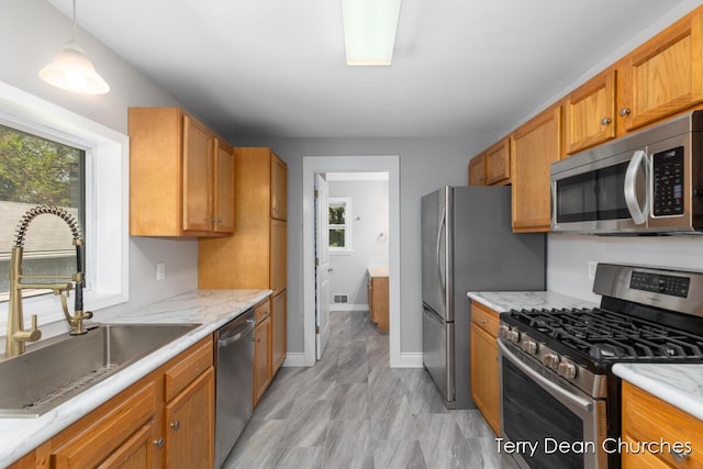 204 Lewis St, Rockford, MI 49341 - photo 2