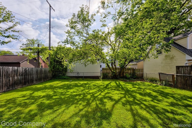 1722 W Farnum Ave, Royal Oak, MI 48067 - view of yard