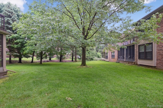 29865 Indian Trl Unit 107, Farmington Hills, MI 48331 - view of green lawn