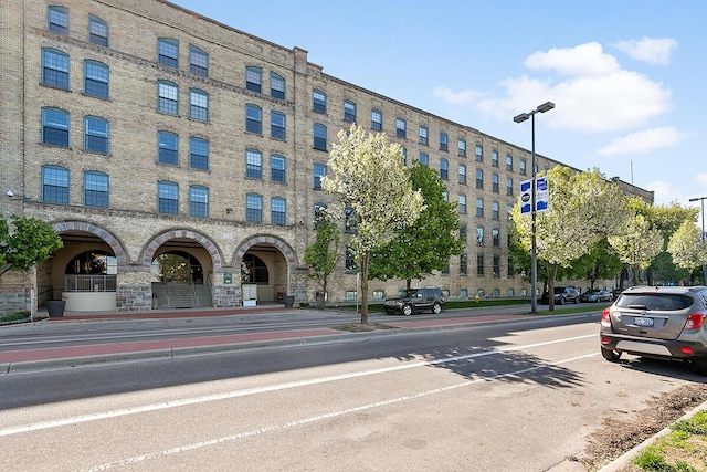 940 Monroe Ave NW Unit 335, Grand Rapids, MI 49503 - view of building exterior