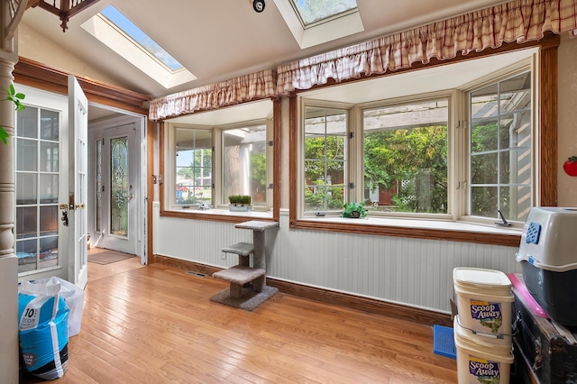 122 N Robinson St, Schoolcraft, MI 49087 - sunroom / solarium with a skylight and vaulted ceiling