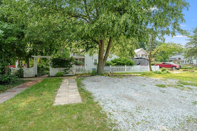 122 N Robinson St, Schoolcraft, MI 49087 - view of fenced front yard