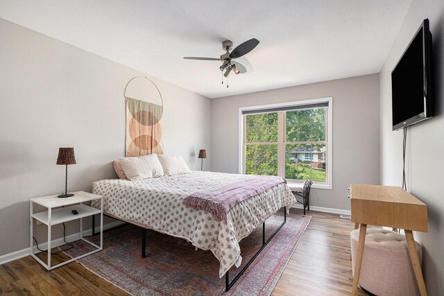 4844 Ontario Dr, Buchanan, MI 49107 - bedroom featuring wood finished floors and ceiling fan