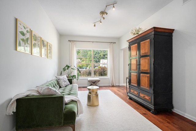 4844 Ontario Dr, Buchanan, MI 49107 - living area with wood finished floors and baseboards