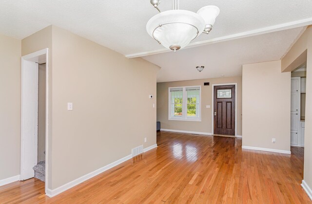 515 S Euclid, Saint Louis, MI 48880