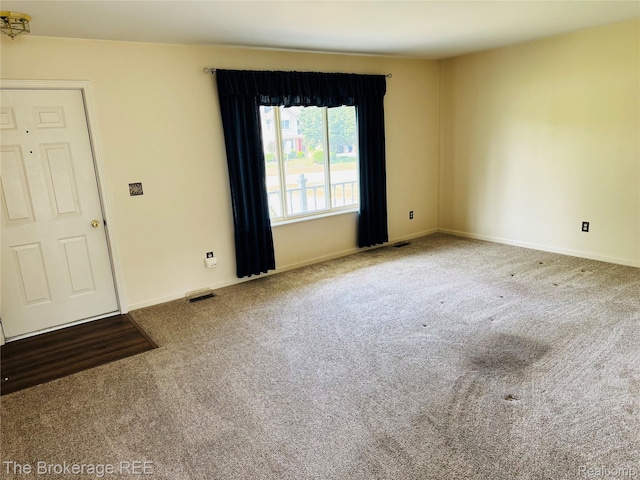 2525 Torrey Grove Ct, Fenton, MI 48430 - unfurnished room with carpet floors and baseboards