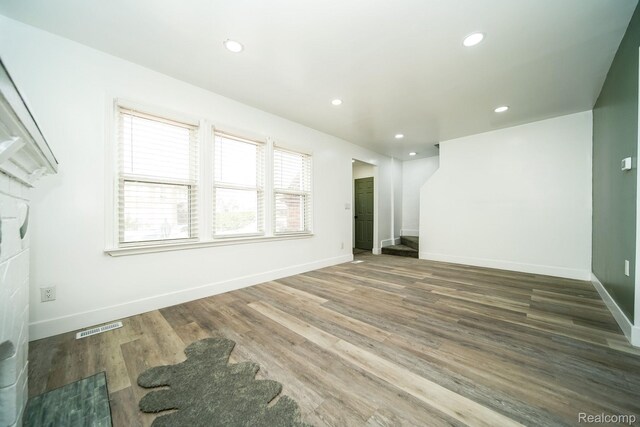 16240 Washburn St, Detroit, MI 48221 - spare room with baseboards, recessed lighting, and wood finished floors