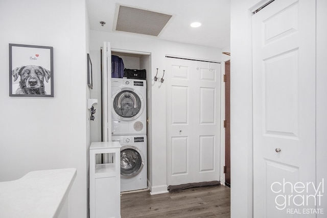 60 Campau Cir NW Unit 2308, Grand Rapids, MI 49503 - laundry area with stacked washer / drying machine and wood finished floors