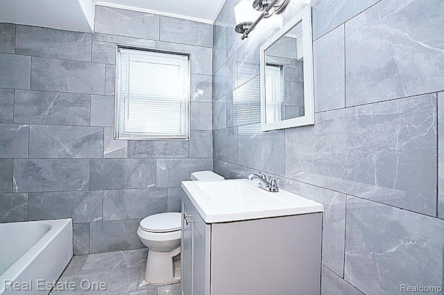 8035 Pinehurst St, Detroit, MI 48204 - bathroom featuring tile walls and vanity