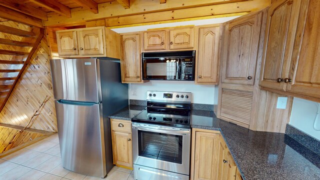 3827 Shumaker Rd, Bellaire, MI 49615