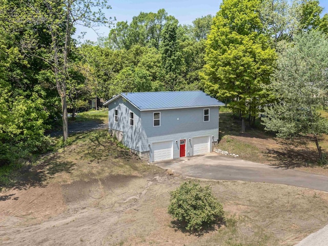7050 River St, Benzonia, MI 49616
