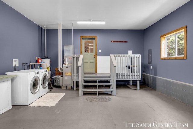 7120 Quarterline Rd, Spring Lake, MI 49456 - laundry room featuring washing machine and clothes dryer and electric panel