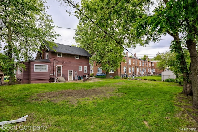 338 W Parent Ave, Royal Oak, MI 48067 - view of green lawn