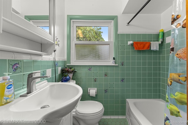 18155 Audette St, Dearborn, MI 48124 - full bath with tile walls, tile patterned flooring, a bathtub, vanity, and toilet